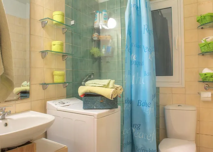 House With Yard In Corfu Town Apartament